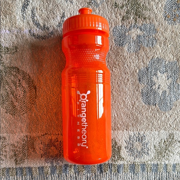Orangetheory Fitness Bag and Accessories Set - Picture 4 of 6
